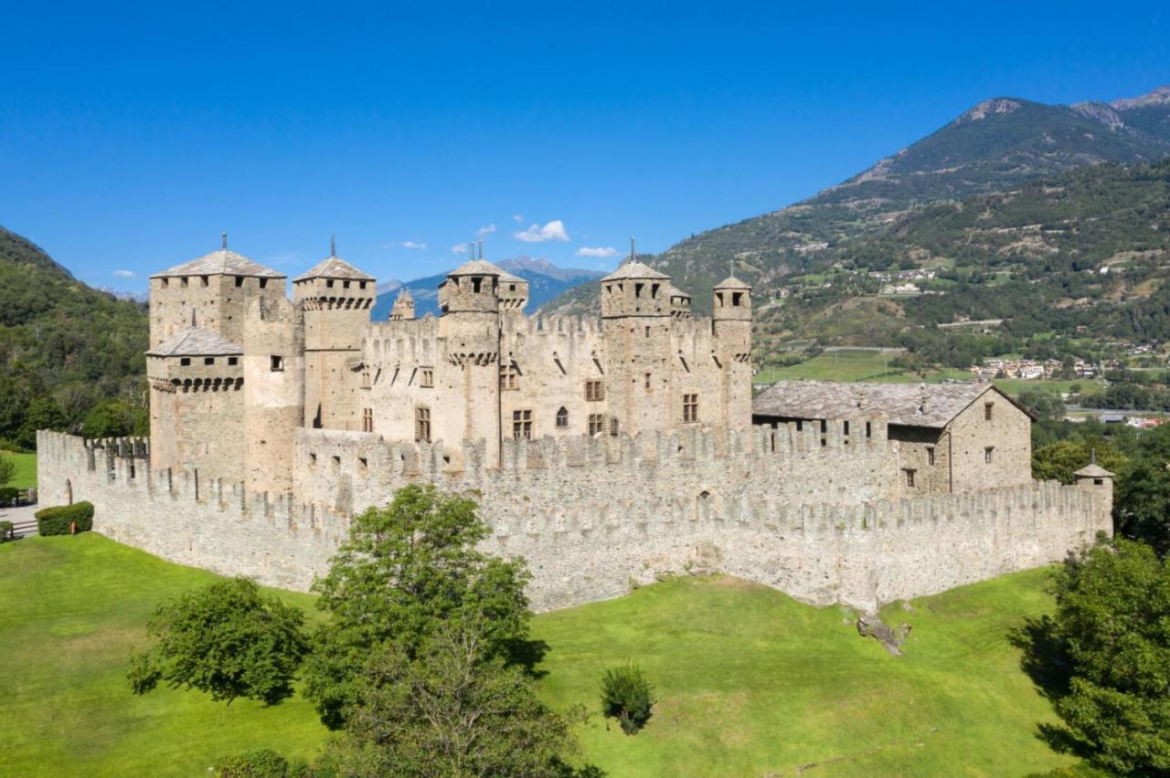 La Lupa Apartment - In The Heart Of Aosta With Car Box 외부 사진