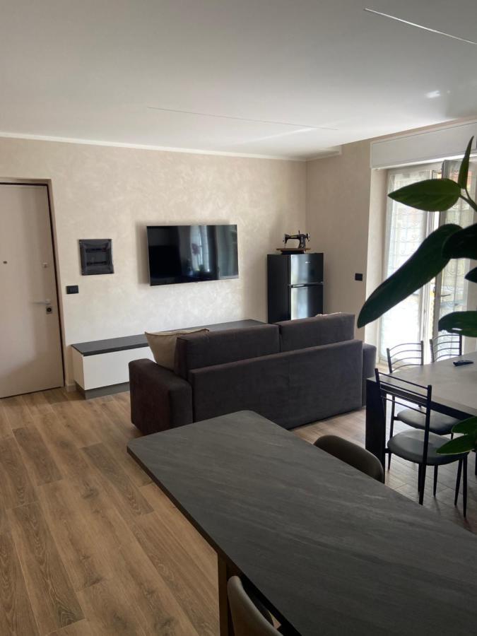 La Lupa Apartment - In The Heart Of Aosta With Car Box 외부 사진