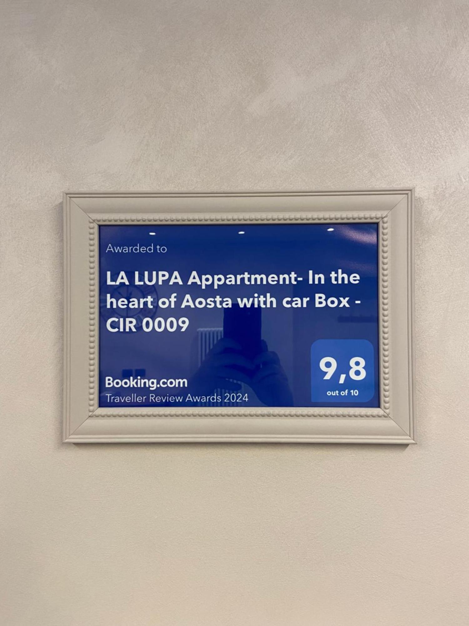 La Lupa Apartment - In The Heart Of Aosta With Car Box 외부 사진